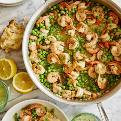 Knoflookgarnalen en erwten