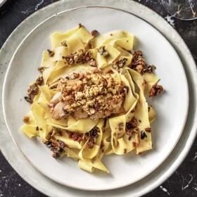 Kipfilet Met Notenkorst