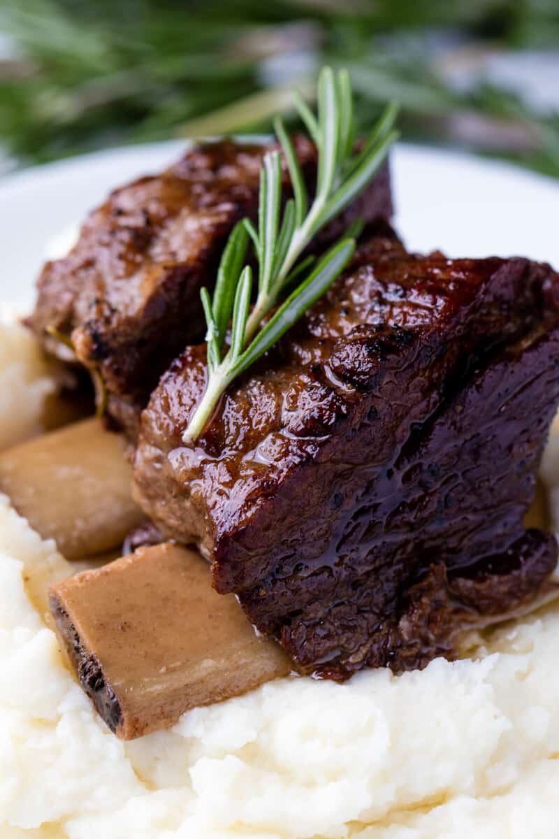 Slow Cooker Runder Ribbetjes